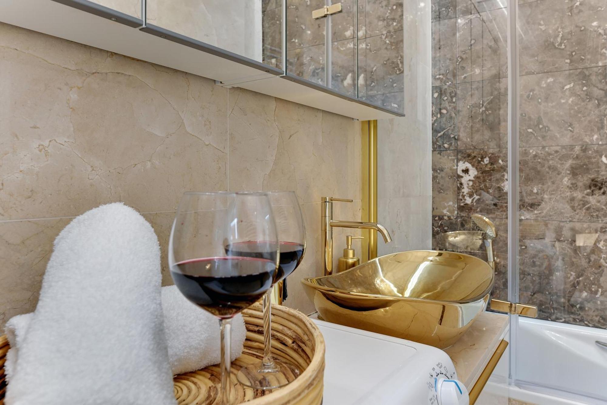 Granaria Kingdom & Happiness Premium Apartments By The River - Gratis Prosecco Гданьск Экстерьер фото